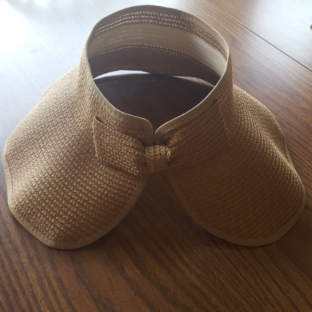 Packable sun hat